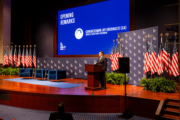 0143_5-1-24_HILL-and-Valley-US-Capitol-Eventphotojournalism-event-Photographers