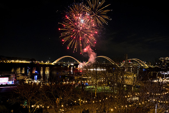 0155__12-13-24_Bain-Company-Holiday-Party-District-Winery-EventPhotojournalism-photography