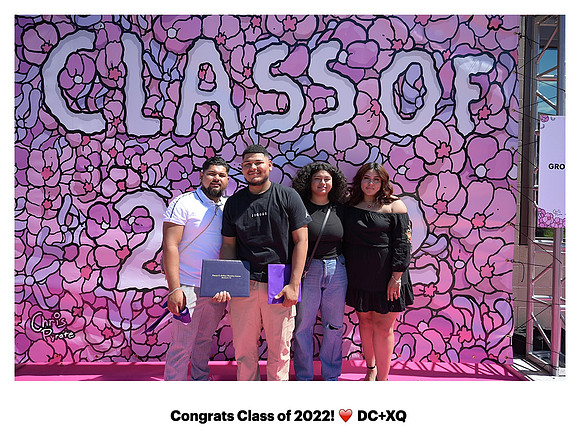0262__8-12-22_Rainbow-Graduation-Class-2022_XQ