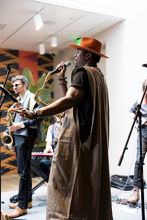 0368H_3-29-25_Smithsonian-Museum-of-African-Art-Cheikh-Ibra-Fam-Concert-Event-Photojournalism