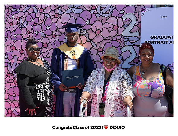 0242__8-12-22_Rainbow-Graduation-Class-2022_XQ