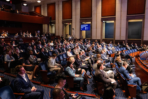 0433_5-1-24_HILL-and-Valley-US-Capitol-Eventphotojournalism-event-Photographers