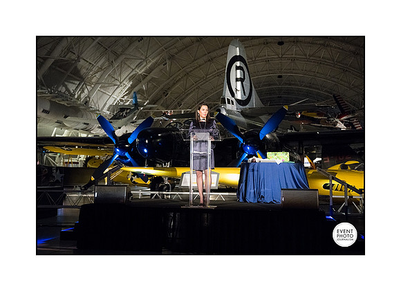 0665_10-11-22_NOBLIS-Retirement_Party-Udvar-Hazy-Center-EventPhotojournalism-event-photographers-Virginia