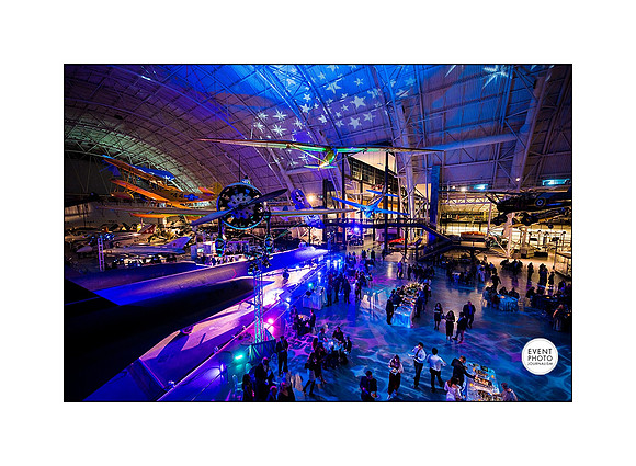 0187__12-3-22__Event_Verisign-Holiday-Party-Udvar-Hazy-Center-EventPhotojournalism-event-photographers-Virginia
