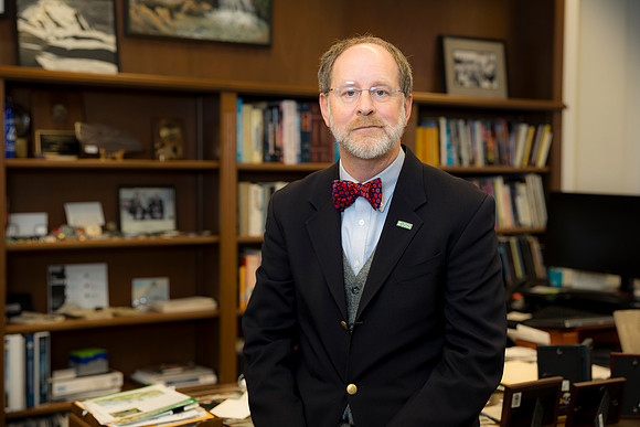 9312-19-24_USGS_David-Applegate-Professional-Headshot-Photographers-EventPhotojournalism-photography