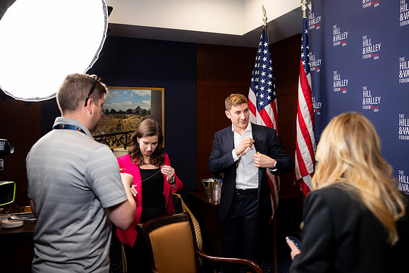 0338_5-1-24_HILL-and-Valley-US-Capitol-Eventphotojournalism-event-Photographers