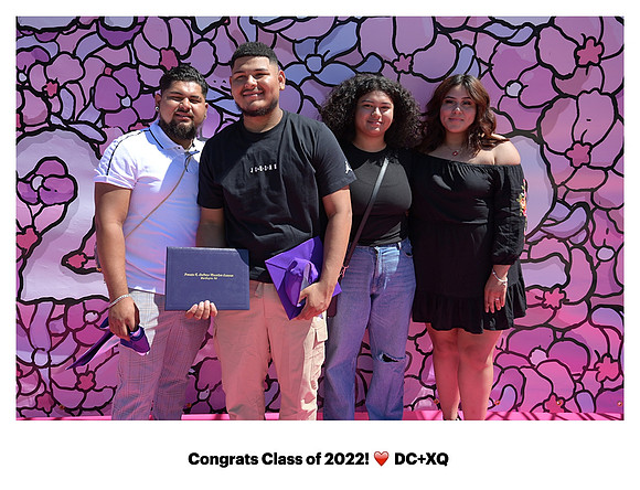 0261__8-12-22_Rainbow-Graduation-Class-2022_XQ