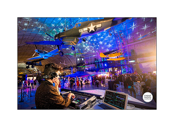 0304__12-3-22__Event_Verisign-Holiday-Party-Udvar-Hazy-Center-EventPhotojournalism-event-photographers-Virginia