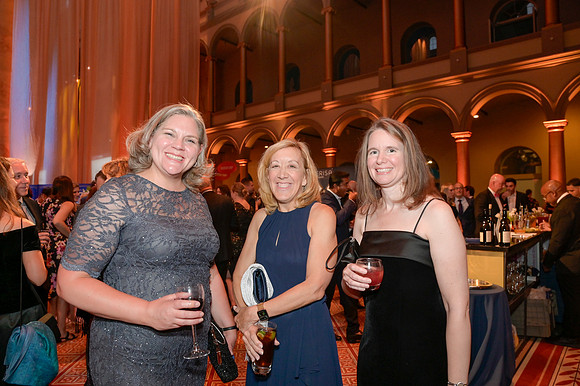 0001__MOBILE_00499-12-24_ERISA-50th-Gala-National-Building-Museum-Washington-DC-EventPhotojournalism-event-photographers