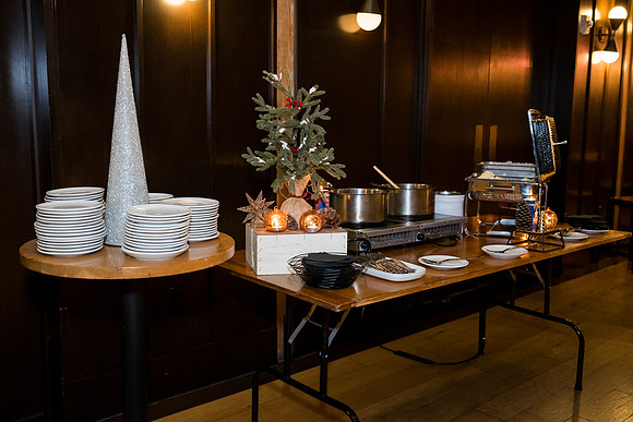 0042__12-13-24_Bain-Company-Holiday-Party-District-Winery-EventPhotojournalism-photography