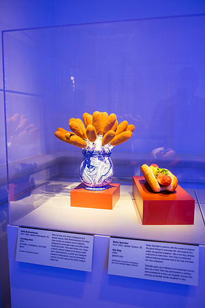 0017__9-18-25_Renwick-Gallery-State-Fair-Exhibition-Party-Washington-DC-Event-Photojournalism-evevnt-photography