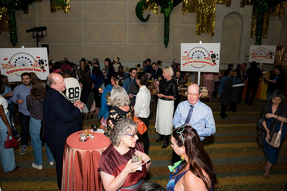 0359__9-18-25_Renwick-Gallery-State-Fair-Exhibition-Party-Washington-DC-Event-Photojournalism-evevnt-photography