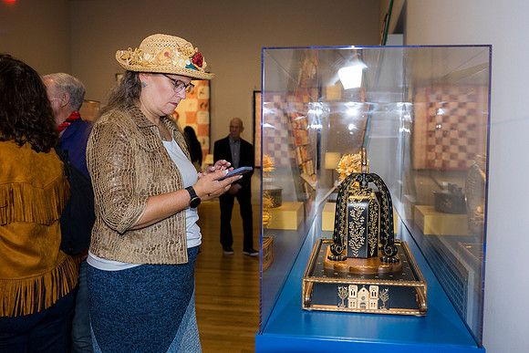 0367__9-18-25_Renwick-Gallery-State-Fair-Exhibition-Party-Washington-DC-Event-Photojournalism-evevnt-photography