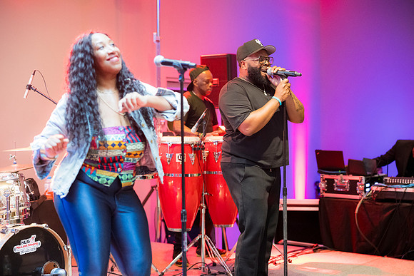 0384_9-27-25_Smithsonian-National-Museum-of-African-Art-Community-Day-DC_Event-Photojournalism-photographers