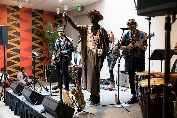 0321H_3-29-25_Smithsonian-Museum-of-African-Art-Cheikh-Ibra-Fam-Concert-Event-Photojournalism