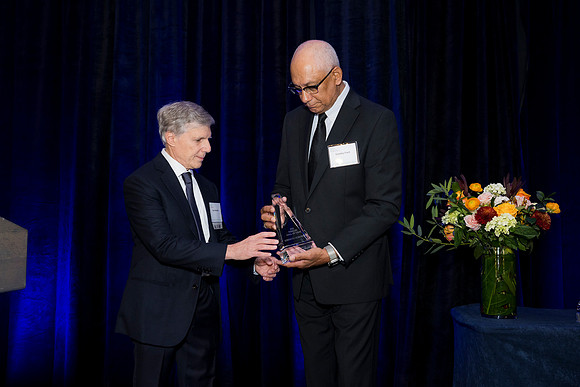 0118__9-29-25_Wireless-Hall-of-Fame