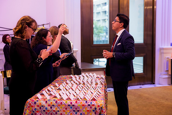 0132_9-26-25_Smithsonian-American-Art-Director-Circle-Dinner-Renwick-Gallery-DC_Event-Photojournalism-photographers