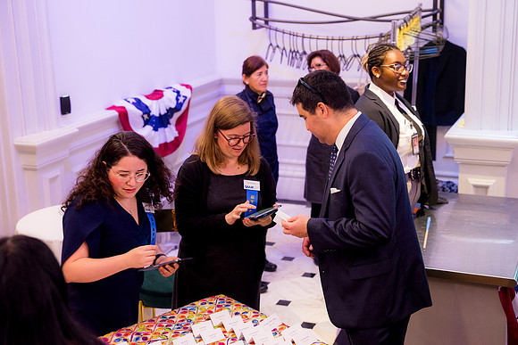 0139_9-26-25_Smithsonian-American-Art-Director-Circle-Dinner-Renwick-Gallery-DC_Event-Photojournalism-photographers
