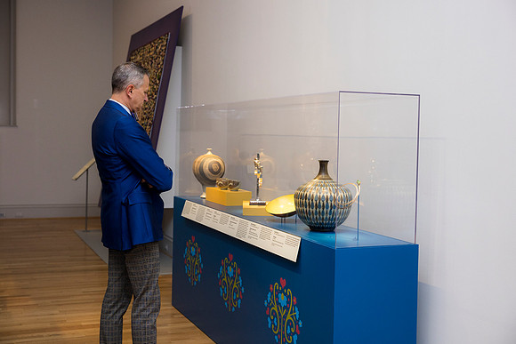 0165_9-26-25_Smithsonian-American-Art-Director-Circle-Dinner-Renwick-Gallery-DC_Event-Photojournalism-photographers