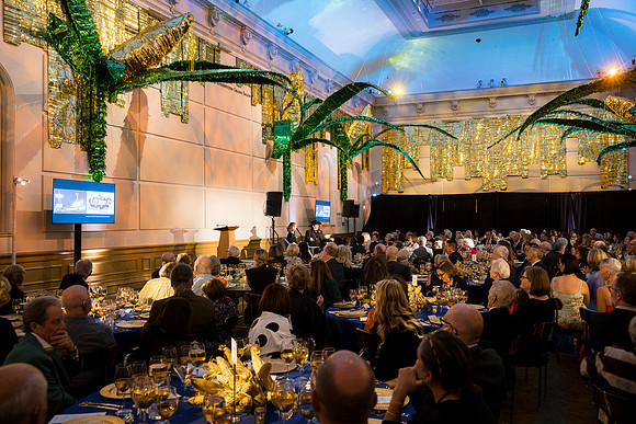 0295_9-26-25_Smithsonian-American-Art-Director-Circle-Dinner-Renwick-Gallery-DC_Event-Photojournalism-photographers