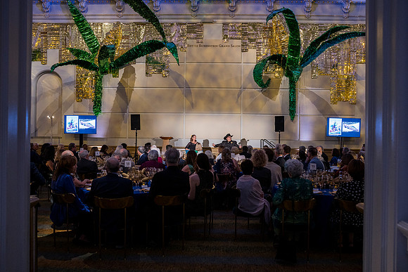 0298_9-26-25_Smithsonian-American-Art-Director-Circle-Dinner-Renwick-Gallery-DC_Event-Photojournalism-photographers