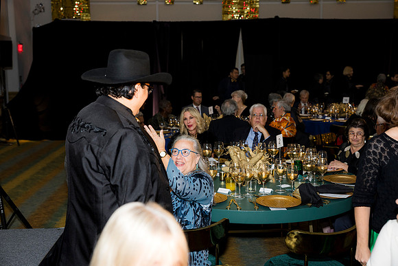 0313_9-26-25_Smithsonian-American-Art-Director-Circle-Dinner-Renwick-Gallery-DC_Event-Photojournalism-photographers