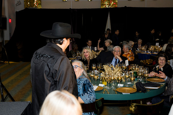 0314_9-26-25_Smithsonian-American-Art-Director-Circle-Dinner-Renwick-Gallery-DC_Event-Photojournalism-photographers