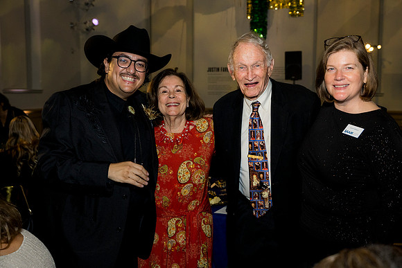 0349_9-26-25_Smithsonian-American-Art-Director-Circle-Dinner-Renwick-Gallery-DC_Event-Photojournalism-photographers