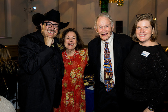 0351_9-26-25_Smithsonian-American-Art-Director-Circle-Dinner-Renwick-Gallery-DC_Event-Photojournalism-photographers