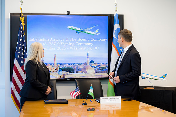 0156__11-6-25_Boeing-Client-Meetings-Arlington-VA-Washington-DC-Event-Photojournalism-photography