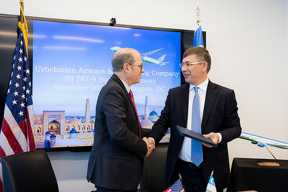 0245__11-6-25_Boeing-Client-Meetings-Arlington-VA-Washington-DC-Event-Photojournalism-photography