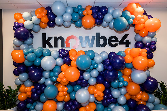 0006__11-13-25_KnowBe4-Office-Opening-Event-Arlington-VA-Event-Photojournalism-photography