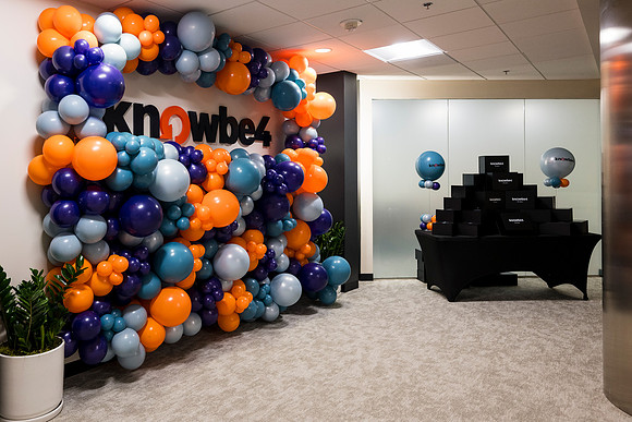 0026__11-13-25_KnowBe4-Office-Opening-Event-Arlington-VA-Event-Photojournalism-photography