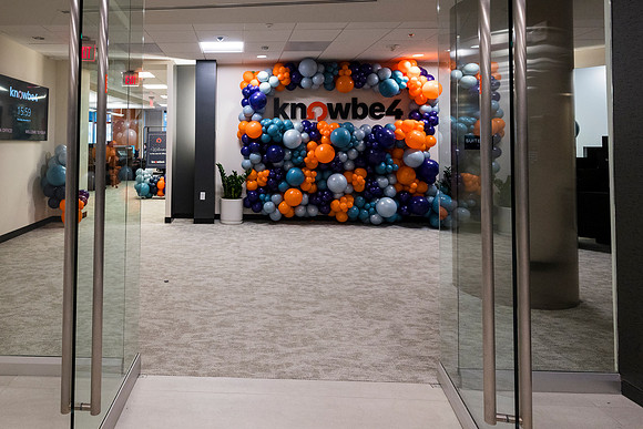 0034__11-13-25_KnowBe4-Office-Opening-Event-Arlington-VA-Event-Photojournalism-photography
