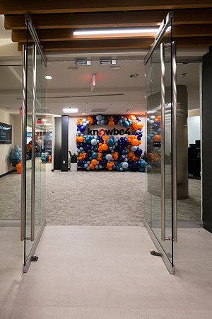 0032__11-13-25_KnowBe4-Office-Opening-Event-Arlington-VA-Event-Photojournalism-photography