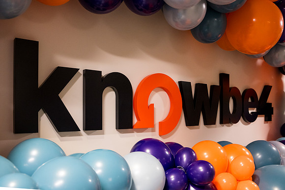 0033__11-13-25_KnowBe4-Office-Opening-Event-Arlington-VA-Event-Photojournalism-photography