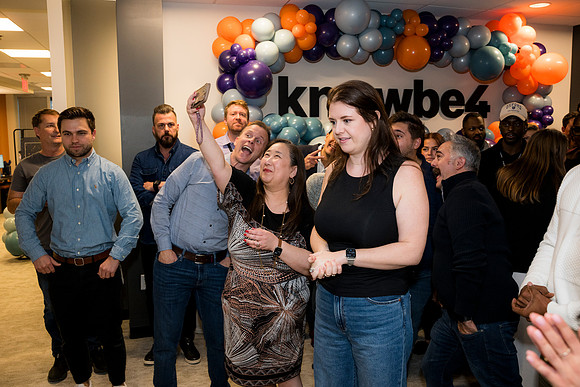 0053__11-13-25_KnowBe4-Office-Opening-Event-Arlington-VA-Event-Photojournalism-photography