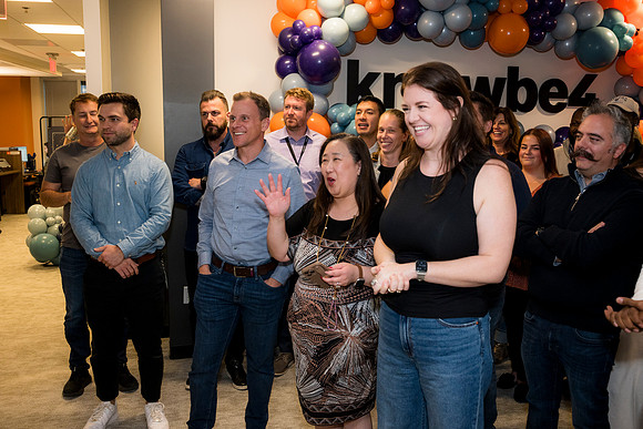 0056__11-13-25_KnowBe4-Office-Opening-Event-Arlington-VA-Event-Photojournalism-photography