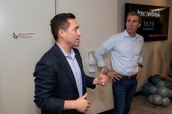 0106__11-13-25_KnowBe4-Office-Opening-Event-Arlington-VA-Event-Photojournalism-photography