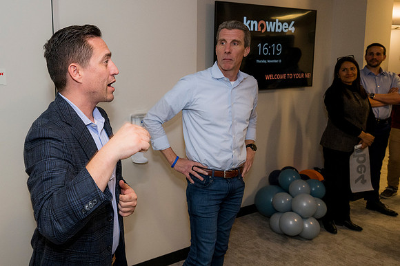 0108__11-13-25_KnowBe4-Office-Opening-Event-Arlington-VA-Event-Photojournalism-photography