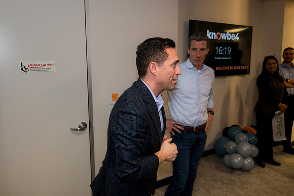 0110__11-13-25_KnowBe4-Office-Opening-Event-Arlington-VA-Event-Photojournalism-photography