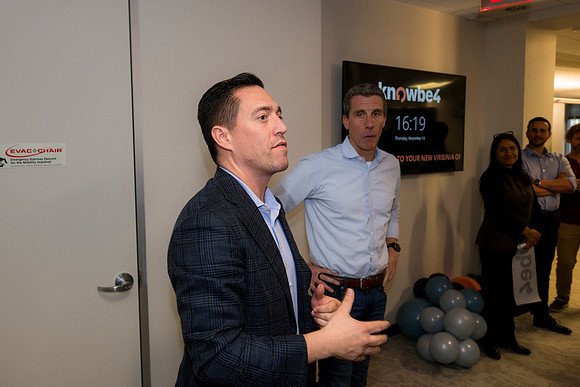 0121__11-13-25_KnowBe4-Office-Opening-Event-Arlington-VA-Event-Photojournalism-photography