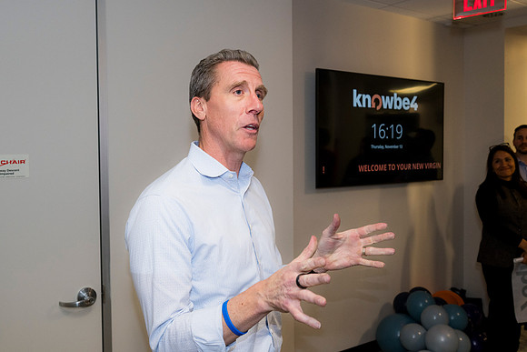 0126__11-13-25_KnowBe4-Office-Opening-Event-Arlington-VA-Event-Photojournalism-photography
