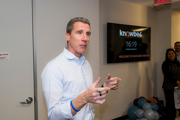 0127__11-13-25_KnowBe4-Office-Opening-Event-Arlington-VA-Event-Photojournalism-photography