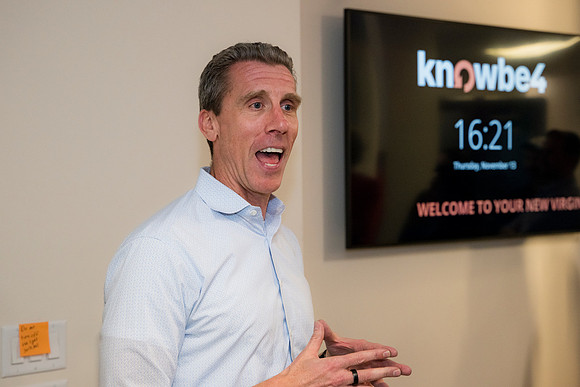 0130__11-13-25_KnowBe4-Office-Opening-Event-Arlington-VA-Event-Photojournalism-photography