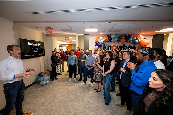 0138__11-13-25_KnowBe4-Office-Opening-Event-Arlington-VA-Event-Photojournalism-photography