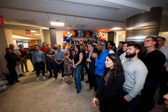 0137__11-13-25_KnowBe4-Office-Opening-Event-Arlington-VA-Event-Photojournalism-photography
