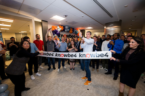 0145__11-13-25_KnowBe4-Office-Opening-Event-Arlington-VA-Event-Photojournalism-photography