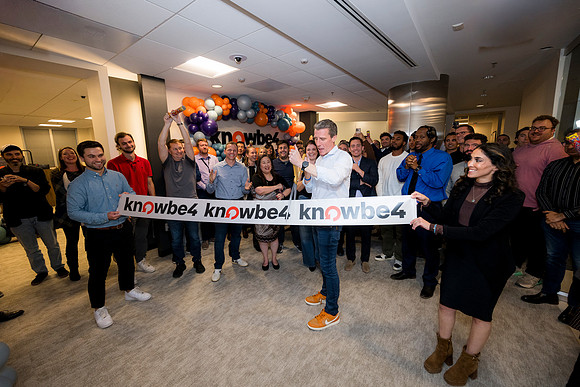 0150__11-13-25_KnowBe4-Office-Opening-Event-Arlington-VA-Event-Photojournalism-photography