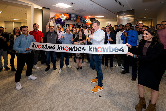 0157__11-13-25_KnowBe4-Office-Opening-Event-Arlington-VA-Event-Photojournalism-photography